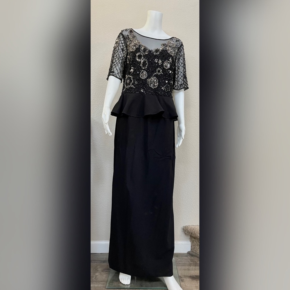 Adrianna Papell Black Formal dress Size US 14